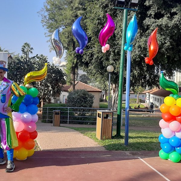 עיצוב בלונים לחנוכה - קשת כניסה
