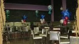 שילוב מרכזי  שולחן בסגנון מועדון - כוכב ובלון בתוך בלון